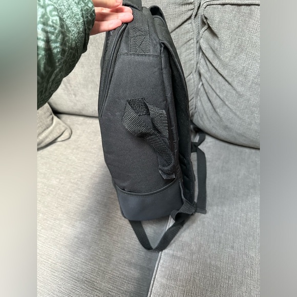 Vivitar Large Photo/Video Backpack. Excellent condition. - Picture 7 of 9